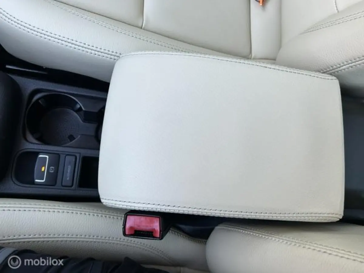 1.4 TSI * PANORAMADAK * NAVIGATIE *AIRCO *