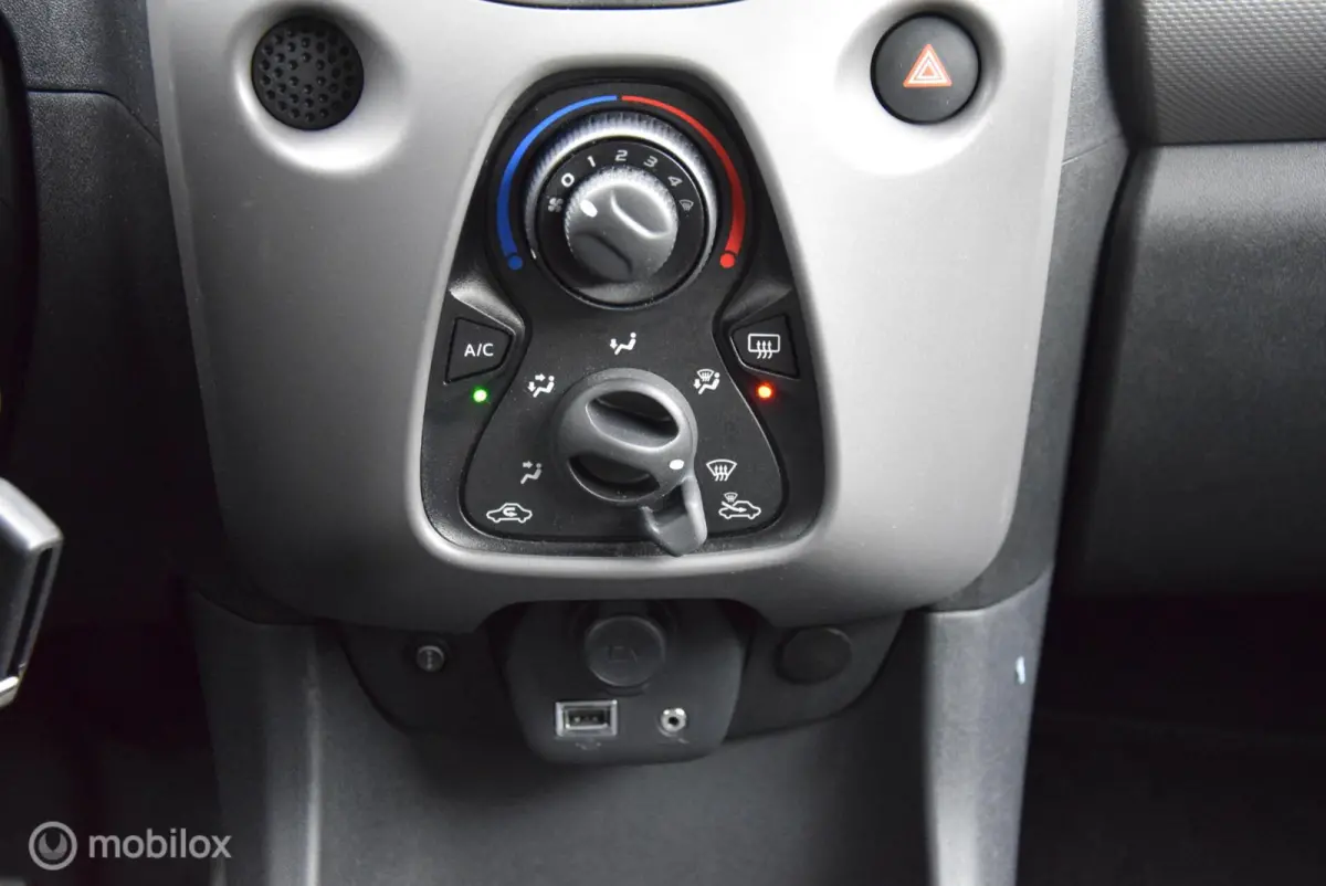 1.0 e-VTi Active Dynamic DAB 5-deurs