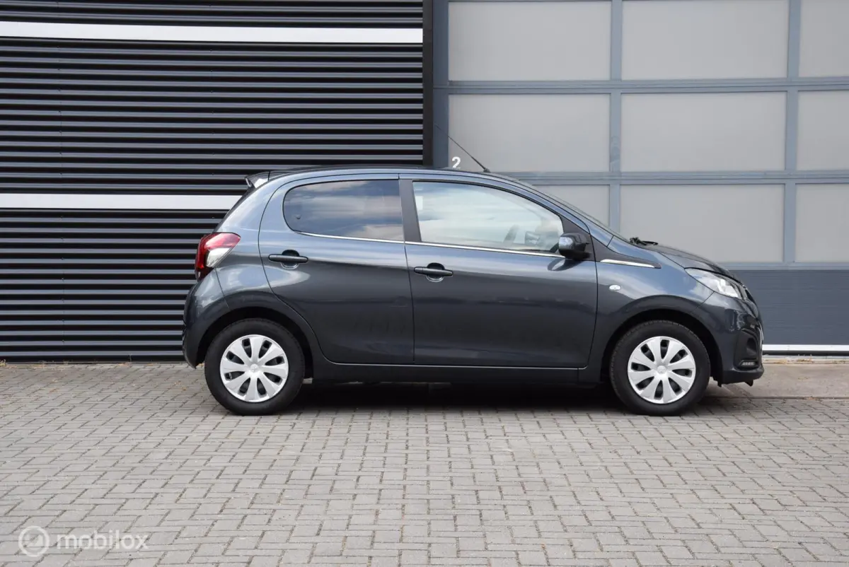 1.0 e-VTi Active Dynamic DAB 5-deurs