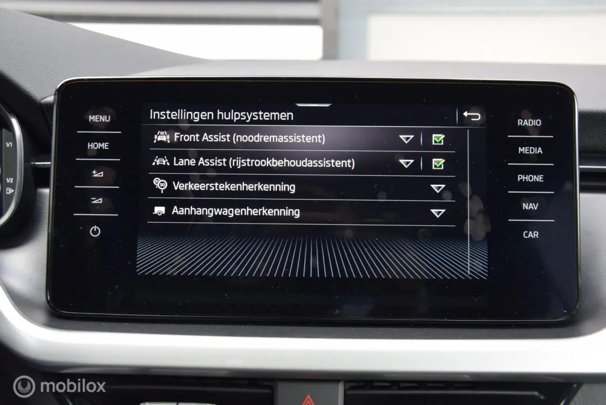 1.0 TSI Sport Race blue Virtual cockpit Full LED Apple Carplay
