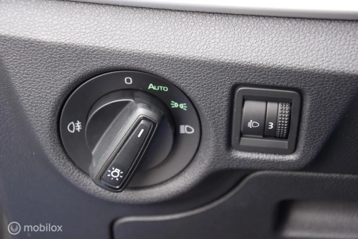 1.0 TSI Sport Race blue Virtual cockpit Full LED Apple Carplay