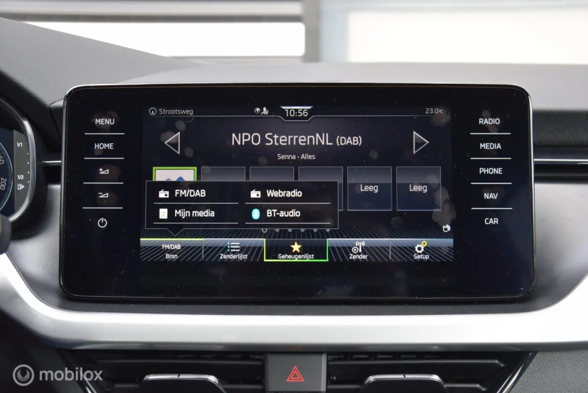 1.0 TSI Sport Race blue Virtual cockpit Full LED Apple Carplay
