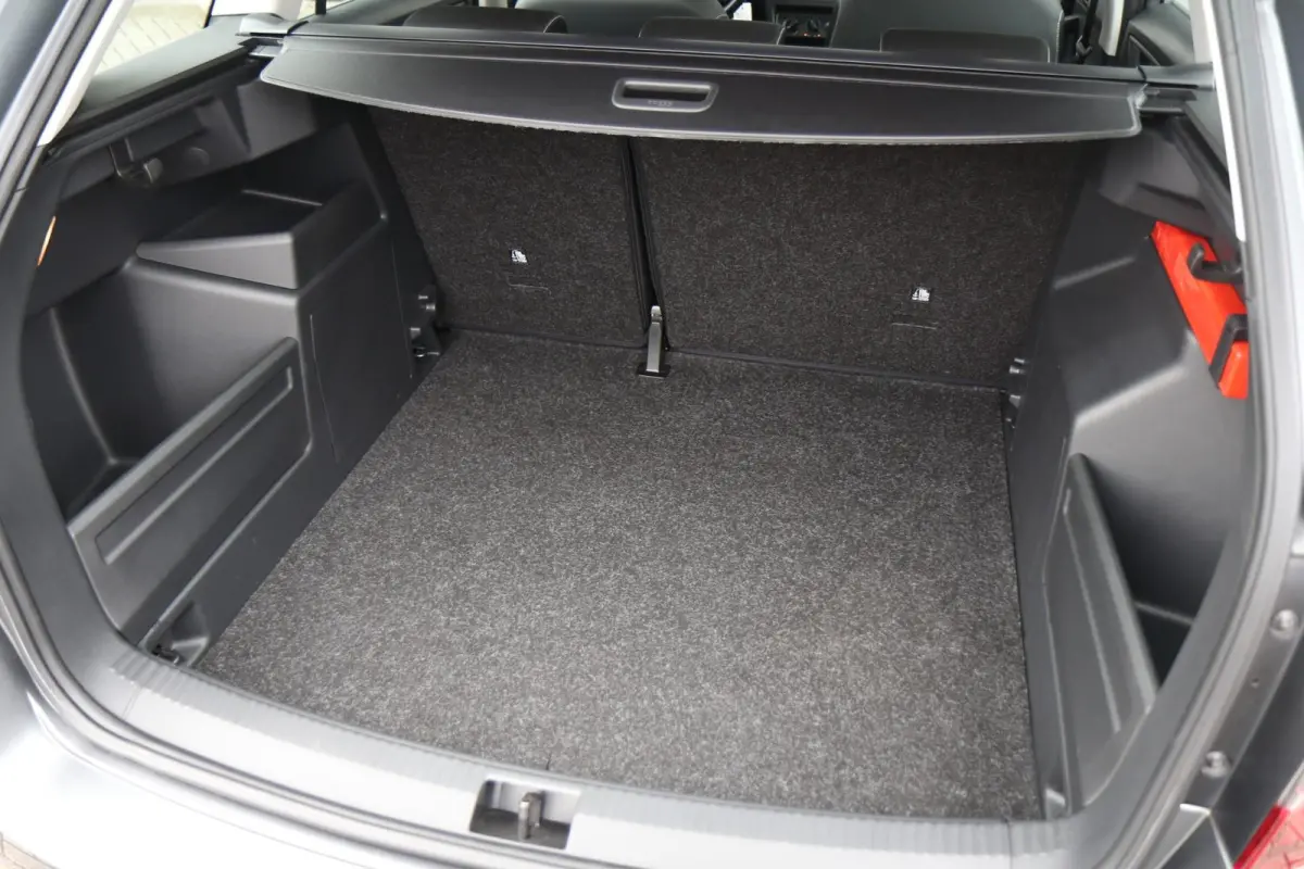 1.0 TSI 95pk Ambition | Navigatie | App Connect | Cruise Control | Parkeersensoren Achter