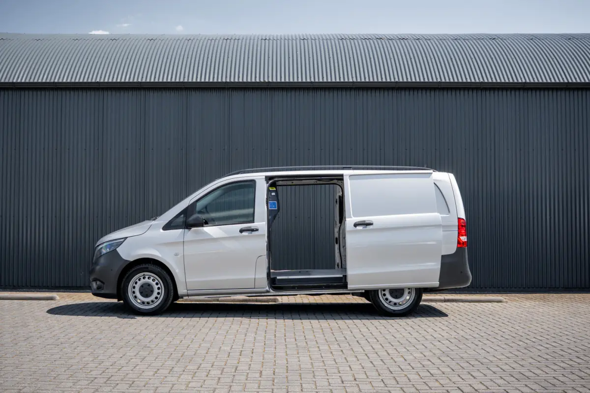 114 CDI | 136 PK | Automaat | Camera | Cruise | PDC | Zijschuifdeur R+L | Airco