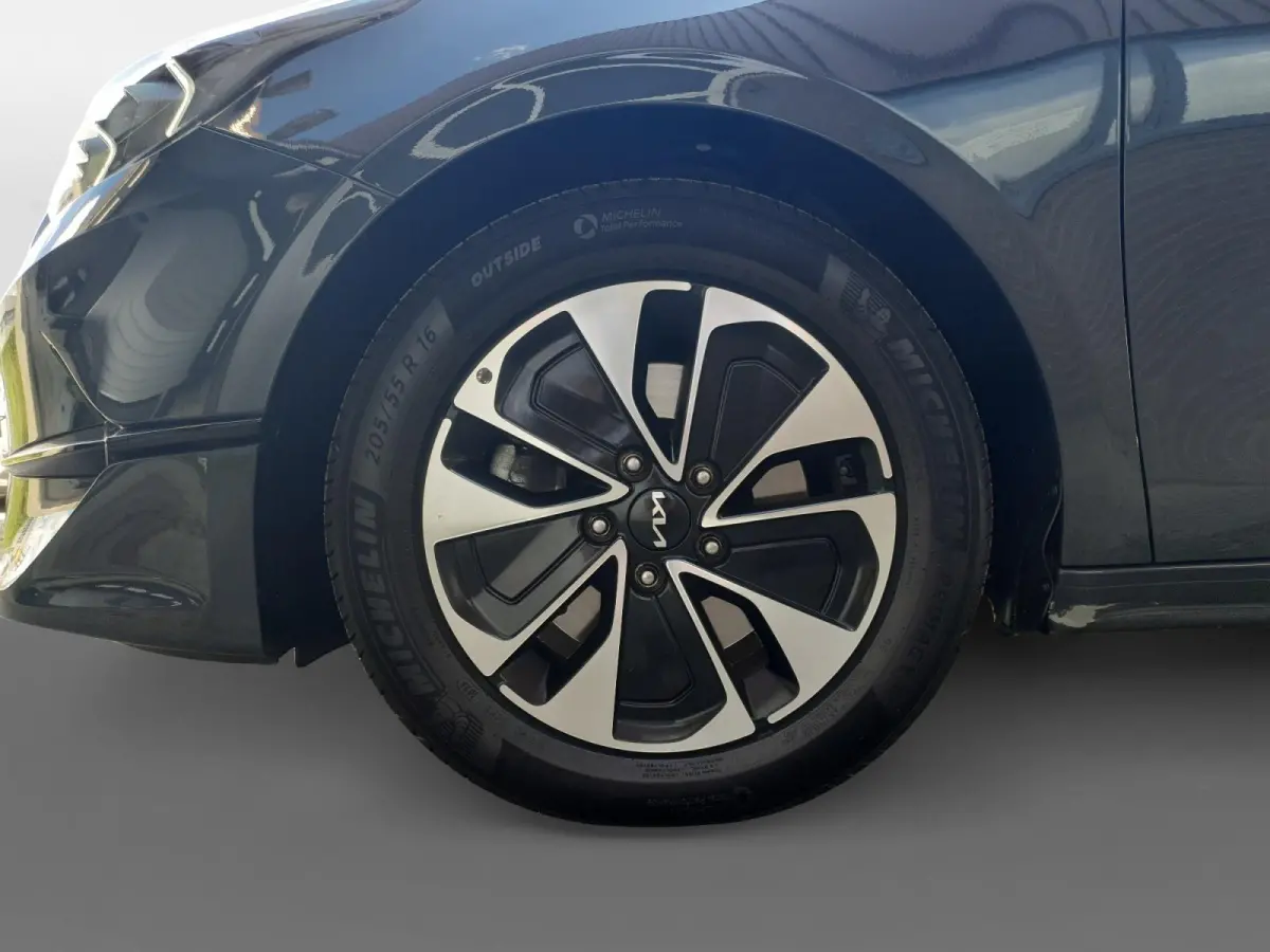 1.0 T-GDi MHEV Design Edition | Stoel en stuurverwarming | Navigatie | Camera | Apple Carplay / Android Auto | Elektrisch achterklep |