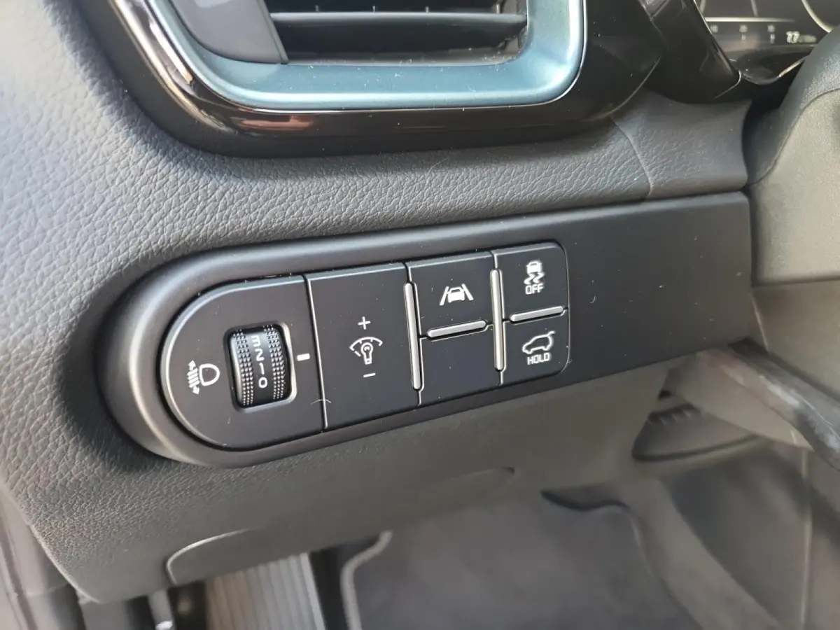 1.0 T-GDi MHEV Design Edition | Stoel en stuurverwarming | Navigatie | Camera | Apple Carplay / Android Auto | Elektrisch achterklep |
