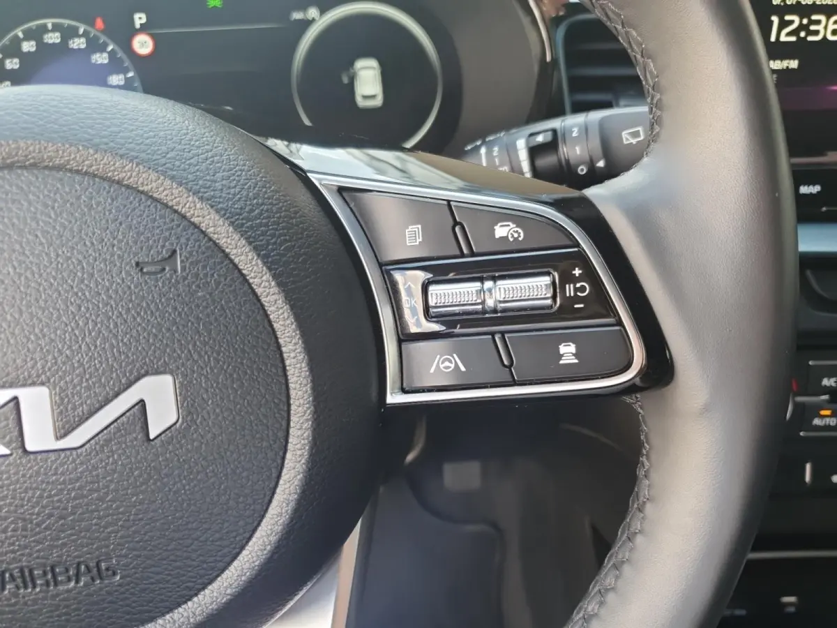 1.0 T-GDi MHEV Design Edition | Stoel en stuurverwarming | Navigatie | Camera | Apple Carplay / Android Auto | Elektrisch achterklep |
