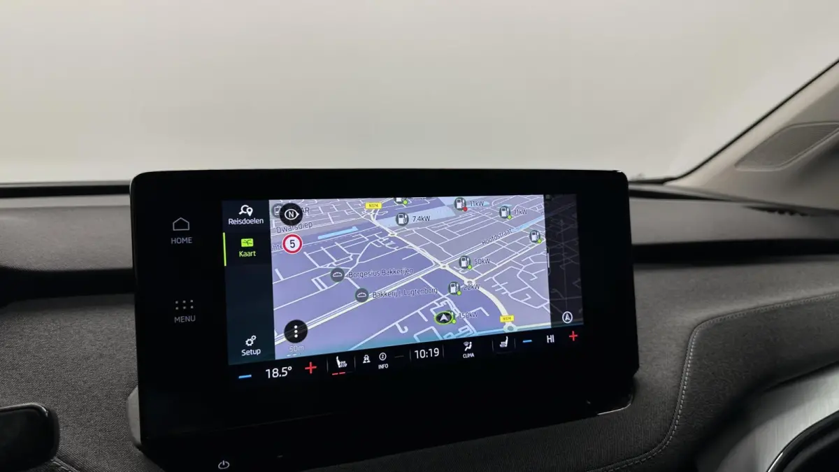 50 Business Edition NAVI ACC CARPLAY. 91% SOH