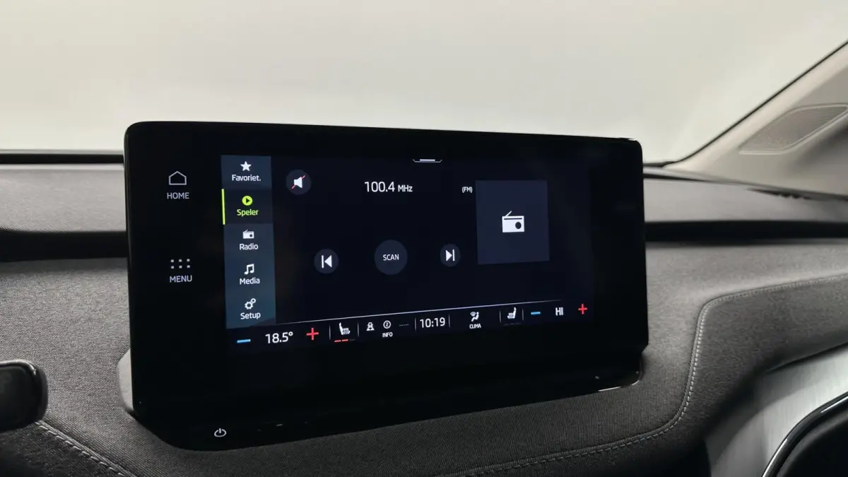 50 Business Edition NAVI ACC CARPLAY. 91% SOH
