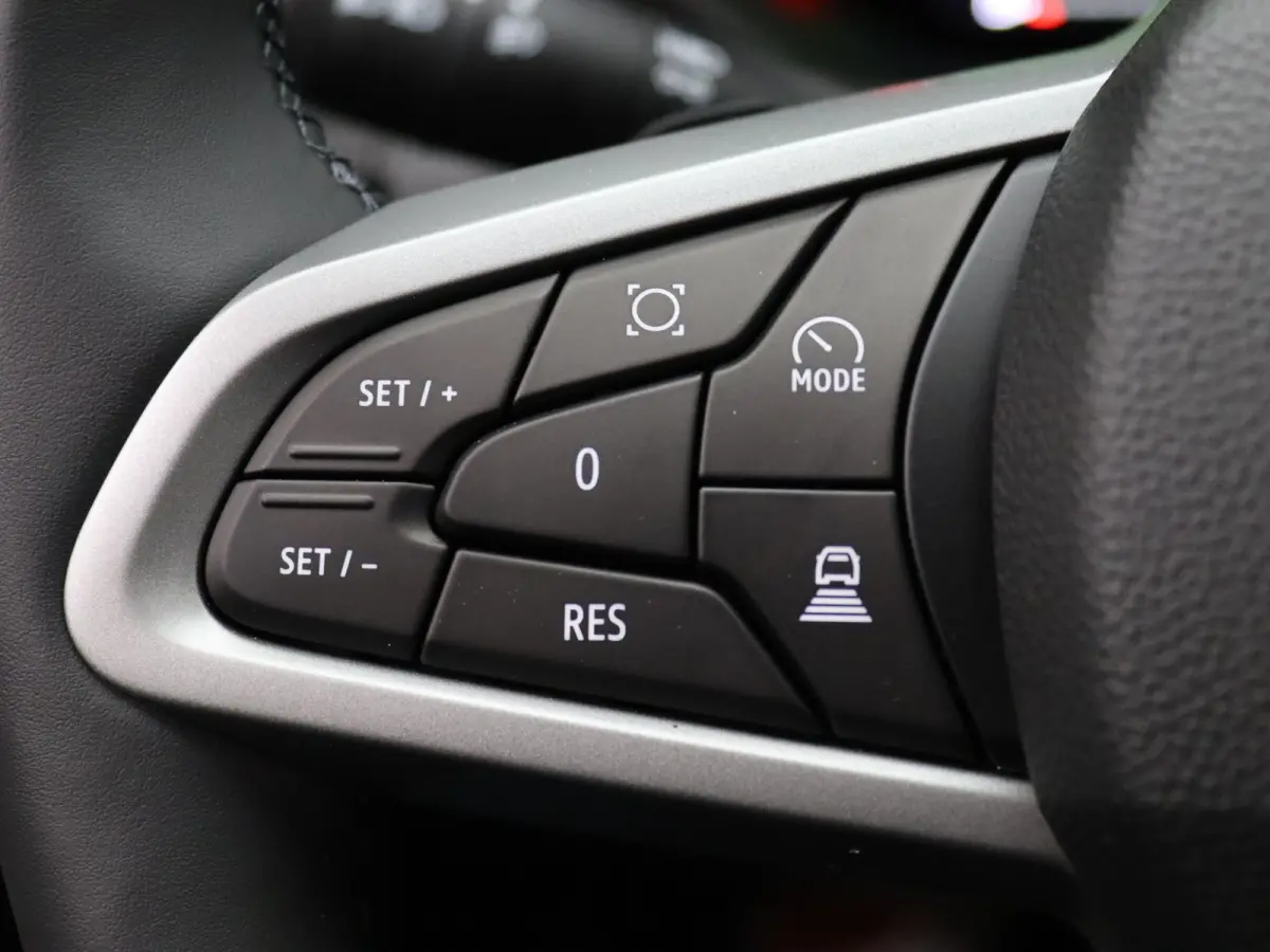 Hybrid-G 150 4x4 Limited Edition Apple Carplay/Android Auto | Climate