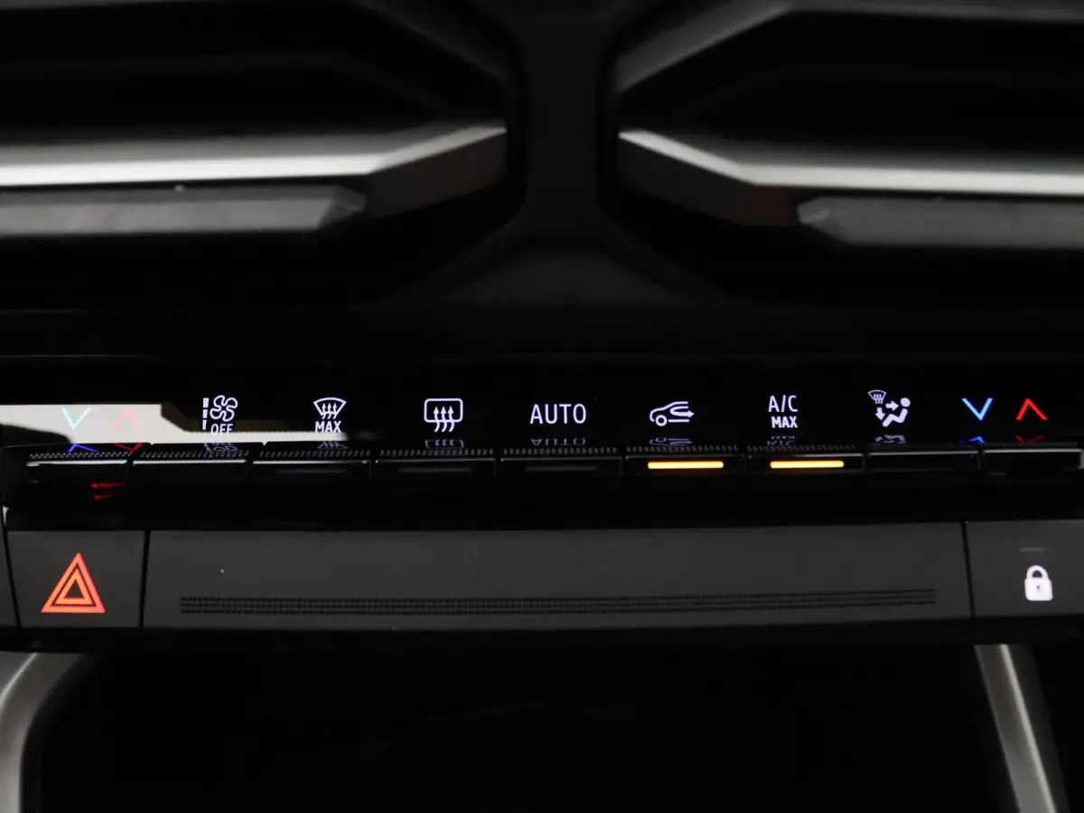 Hybrid-G 150 4x4 Limited Edition Apple Carplay/Android Auto | Climate