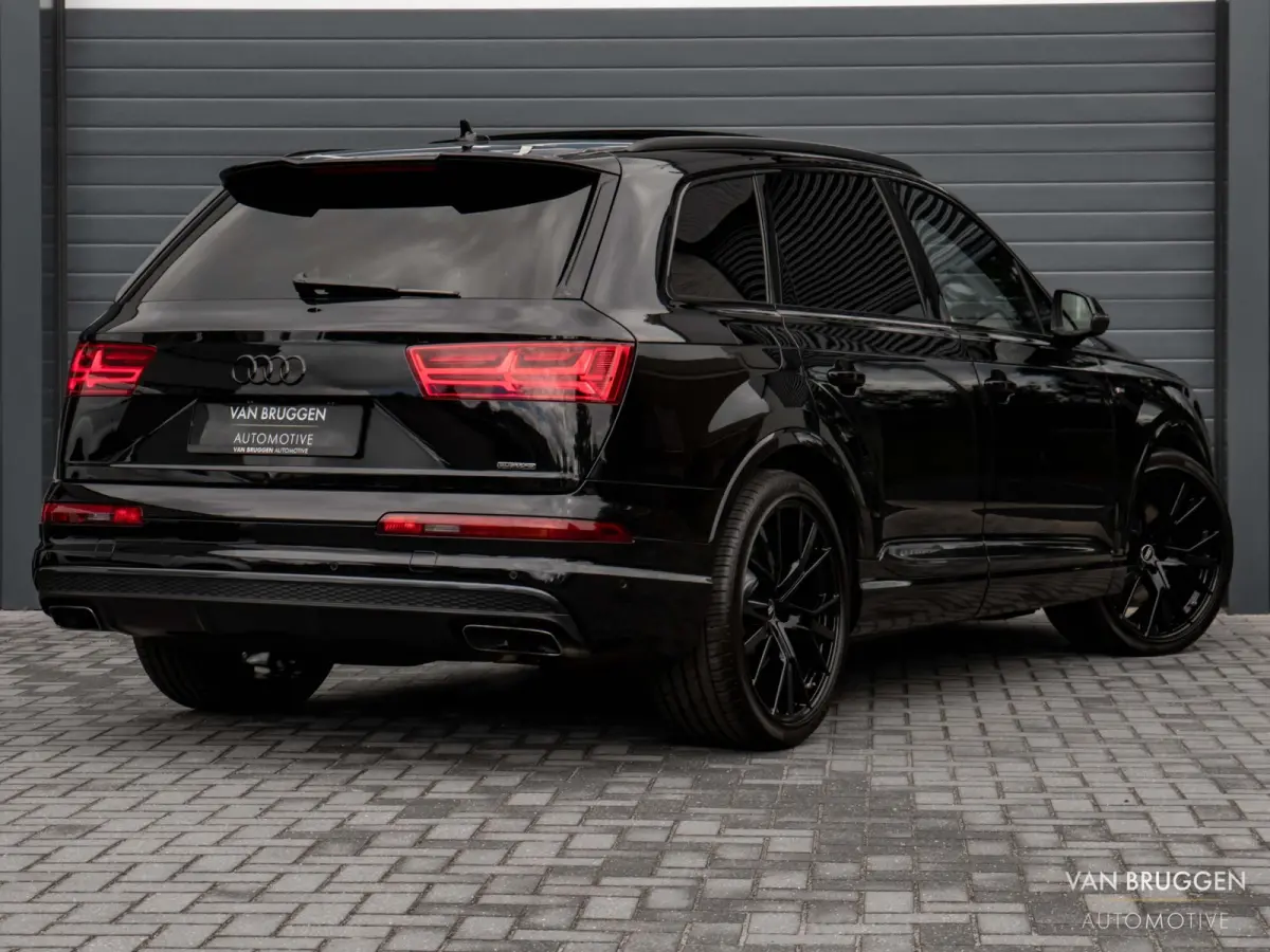 3.0 TFSI quattro S-Line 7p Pano B&O+ FullOption Alcantara 22" Luchtv Trekh