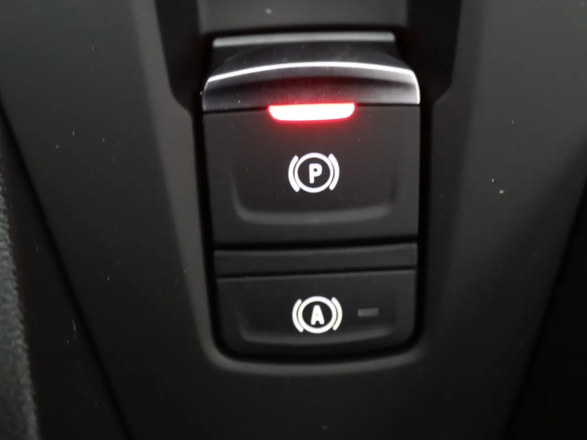 115pk TCe techno Apple Carplay/Android Auto | Climate