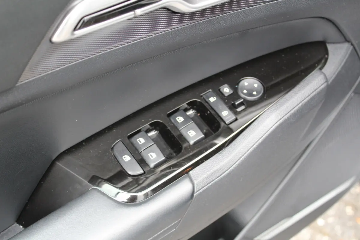 1.6 T-GDi MHEV DynamicLine 180PK | 360-Camera | Elektrische stoelen | Apple/Android Carplay
