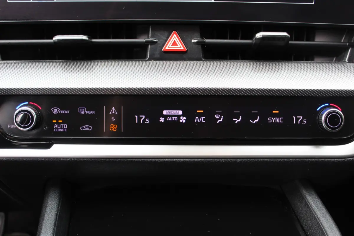 1.6 T-GDi MHEV DynamicLine 180PK | 360-Camera | Elektrische stoelen | Apple/Android Carplay