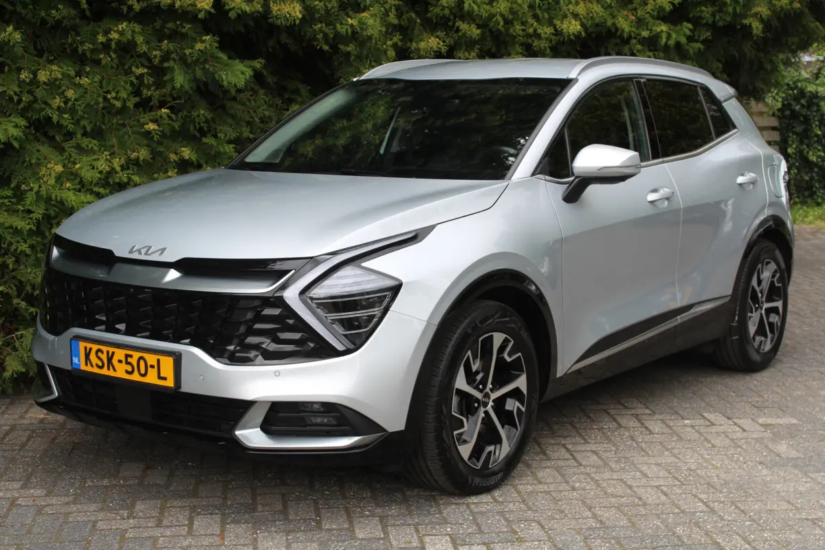 1.6 T-GDi MHEV DynamicLine 180PK | 360-Camera | Elektrische stoelen | Apple/Android Carplay