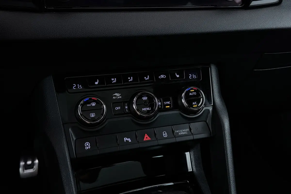 1.5 TSI ACT Sportline Business | Panoramadak | Org NL | Digital Cockpit | CarPlay | Canton | Blind Spot | Adap. Cruise