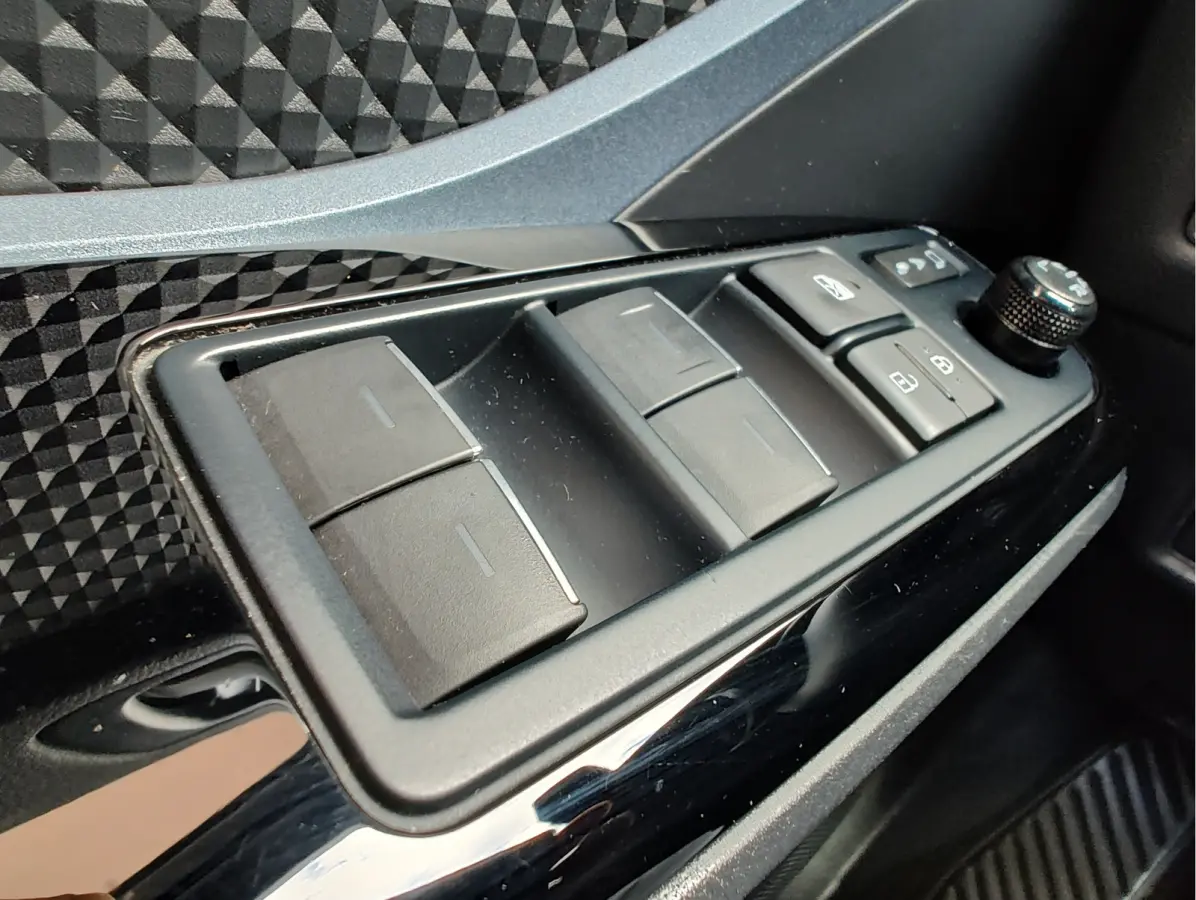 1.8 HYBRID DYNAMIC Dodehoekdetectie | Stoelverwarming | Adaptive Cruise