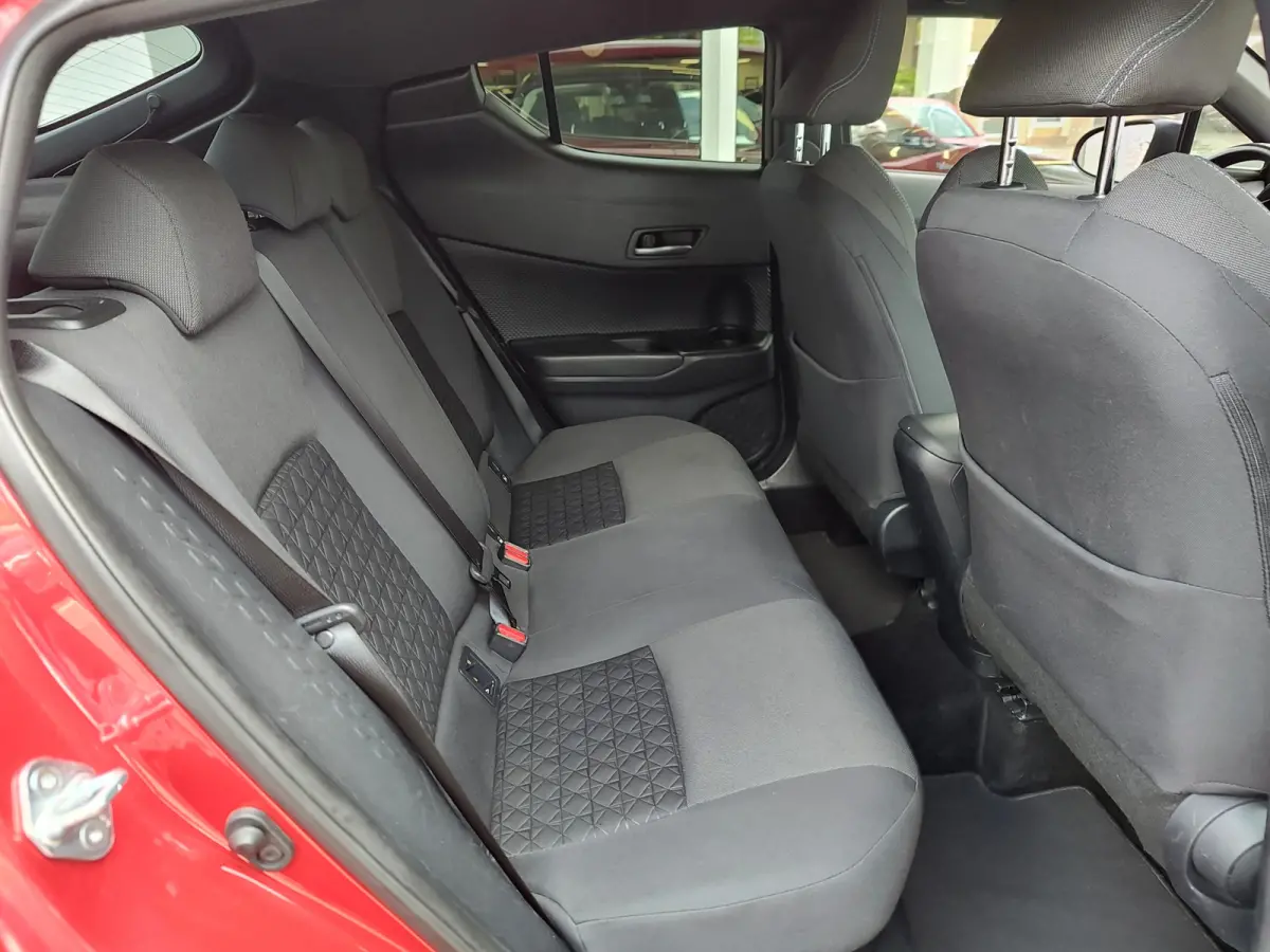 1.8 HYBRID DYNAMIC Dodehoekdetectie | Stoelverwarming | Adaptive Cruise