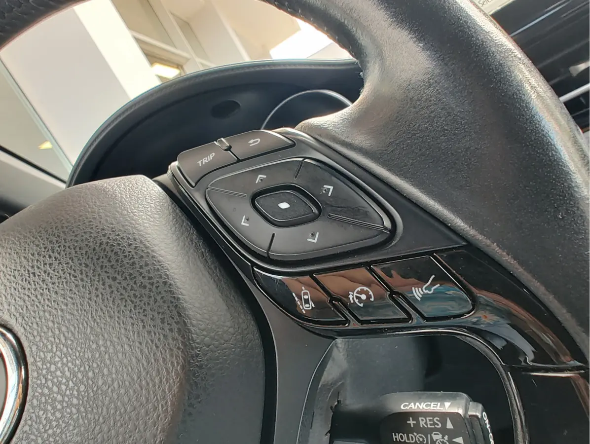 1.8 HYBRID DYNAMIC Dodehoekdetectie | Stoelverwarming | Adaptive Cruise