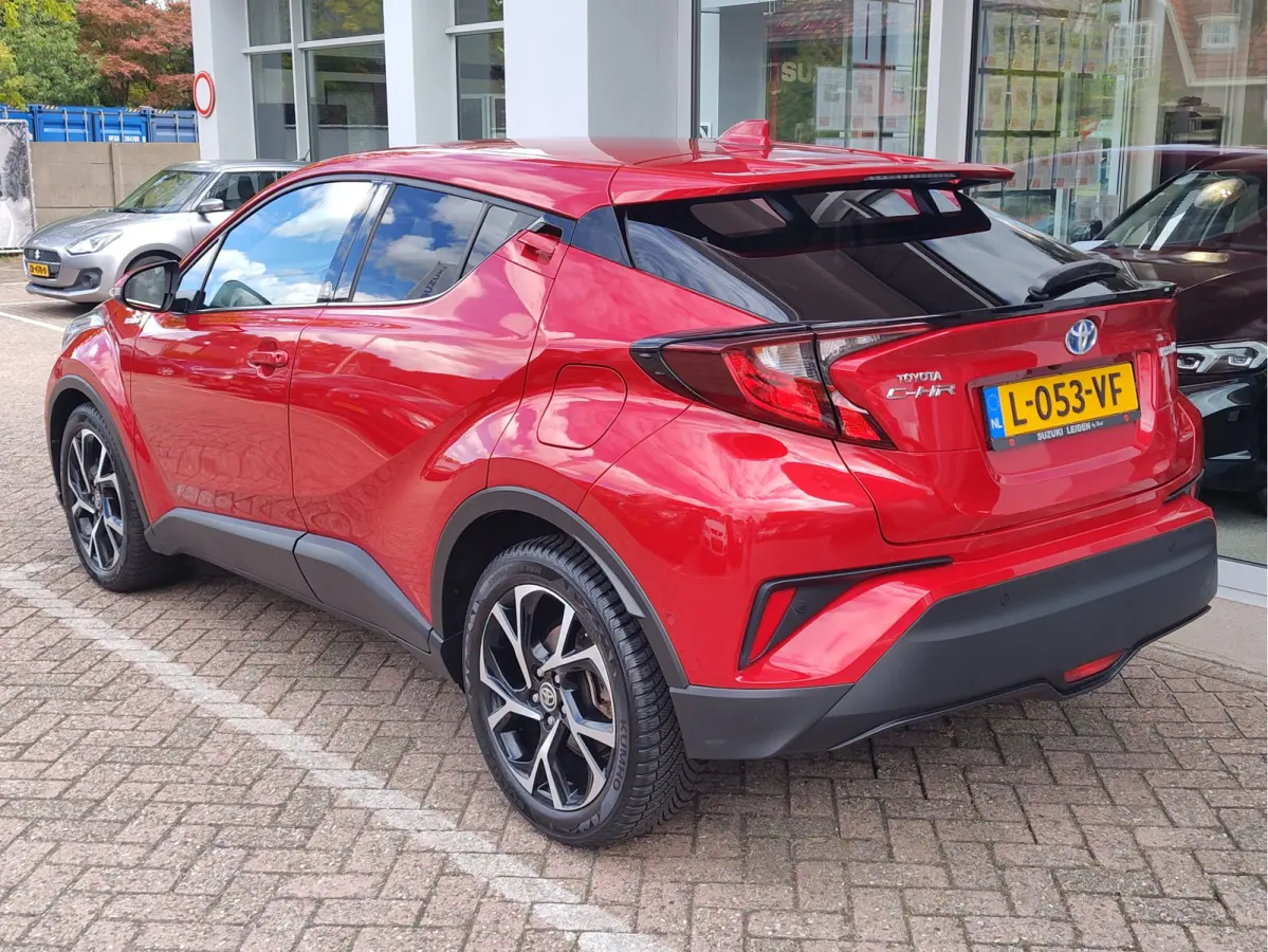 1.8 HYBRID DYNAMIC Dodehoekdetectie | Stoelverwarming | Adaptive Cruise