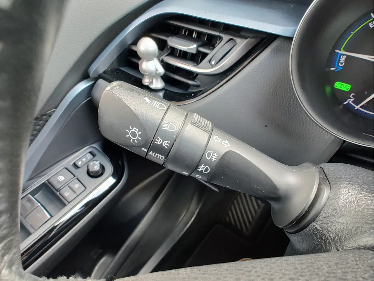1.8 HYBRID DYNAMIC Dodehoekdetectie | Stoelverwarming | Adaptive Cruise