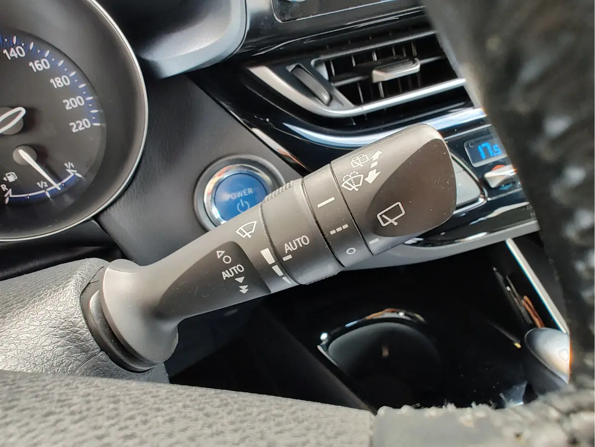 1.8 HYBRID DYNAMIC Dodehoekdetectie | Stoelverwarming | Adaptive Cruise