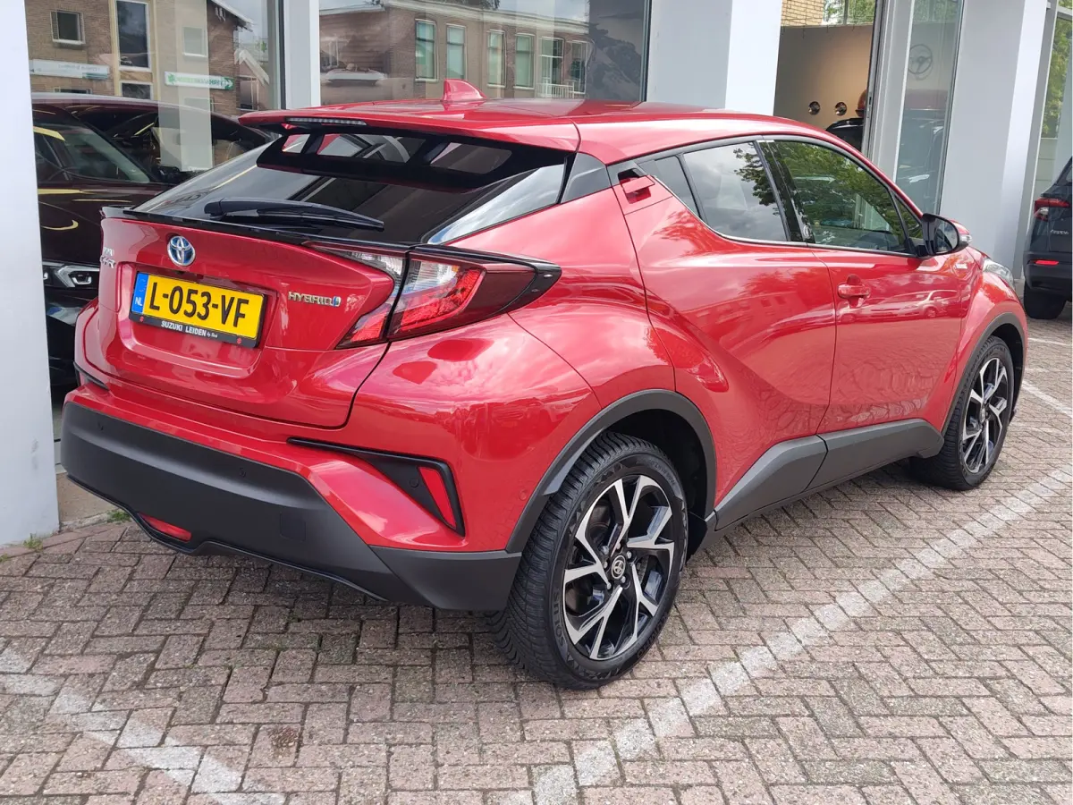 1.8 HYBRID DYNAMIC Dodehoekdetectie | Stoelverwarming | Adaptive Cruise