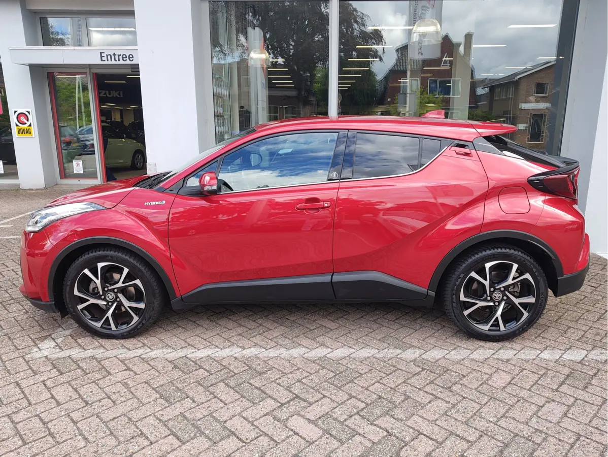 1.8 HYBRID DYNAMIC Dodehoekdetectie | Stoelverwarming | Adaptive Cruise