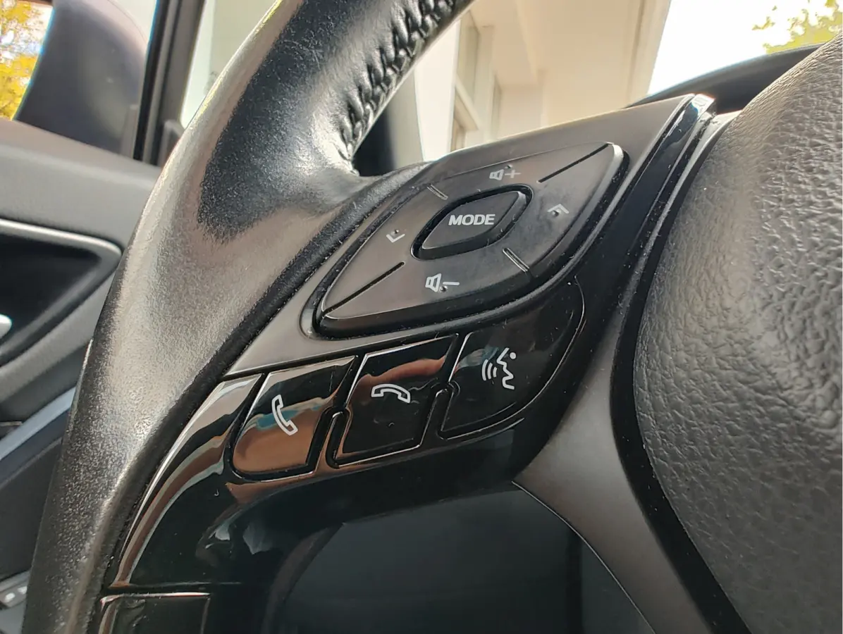 1.8 HYBRID DYNAMIC Dodehoekdetectie | Stoelverwarming | Adaptive Cruise