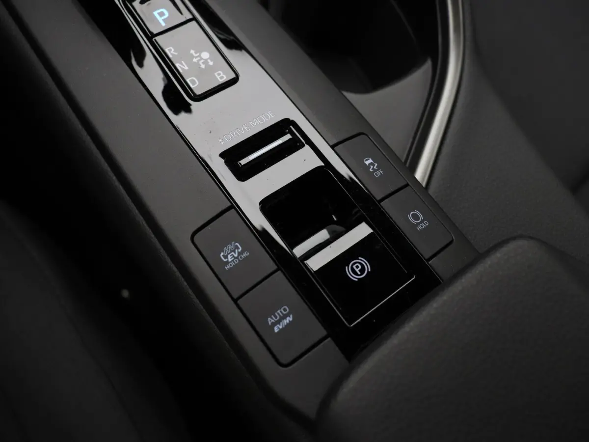 2.0 Plug-in Hybrid 220 Dynamic | Warmtepomp | Stoelverwarming | Keyless Entry |