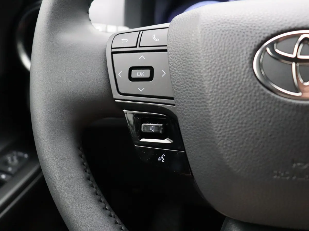 2.0 Plug-in Hybrid 220 Dynamic | Warmtepomp | Stoelverwarming | Keyless Entry |