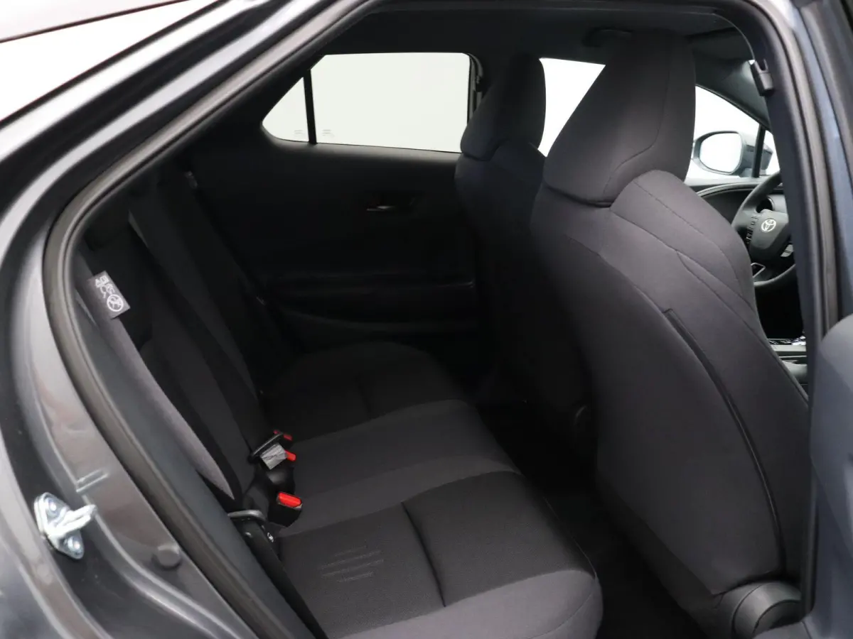 2.0 Plug-in Hybrid 220 Dynamic | Warmtepomp | Stoelverwarming | Keyless Entry |