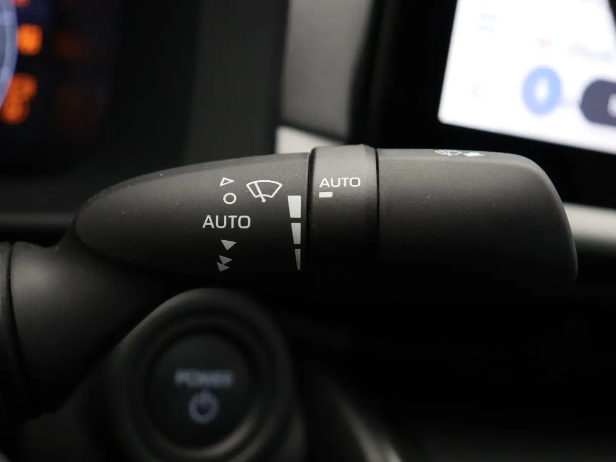 2.0 Plug-in Hybrid 220 Dynamic | Warmtepomp | Stoelverwarming | Keyless Entry |