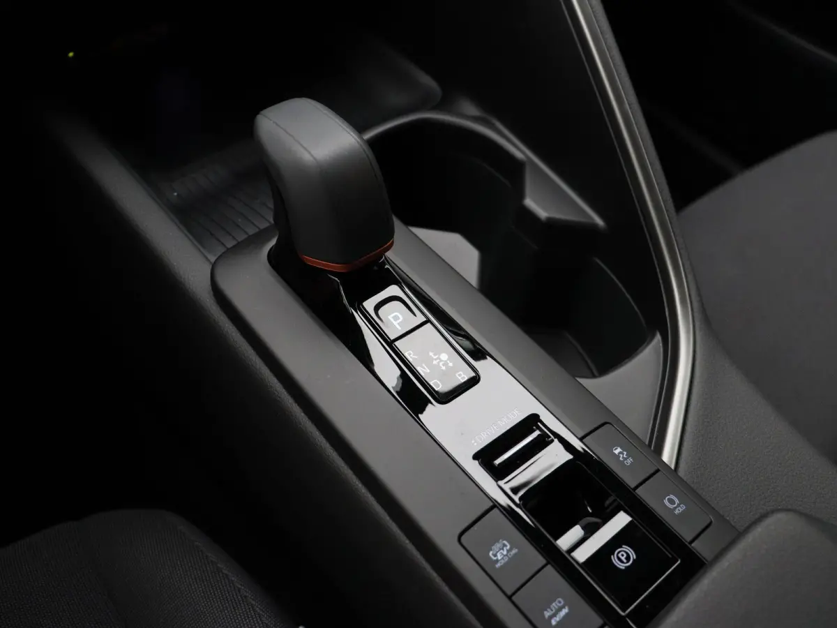 2.0 Plug-in Hybrid 220 Dynamic | Warmtepomp | Stoelverwarming | Keyless Entry |