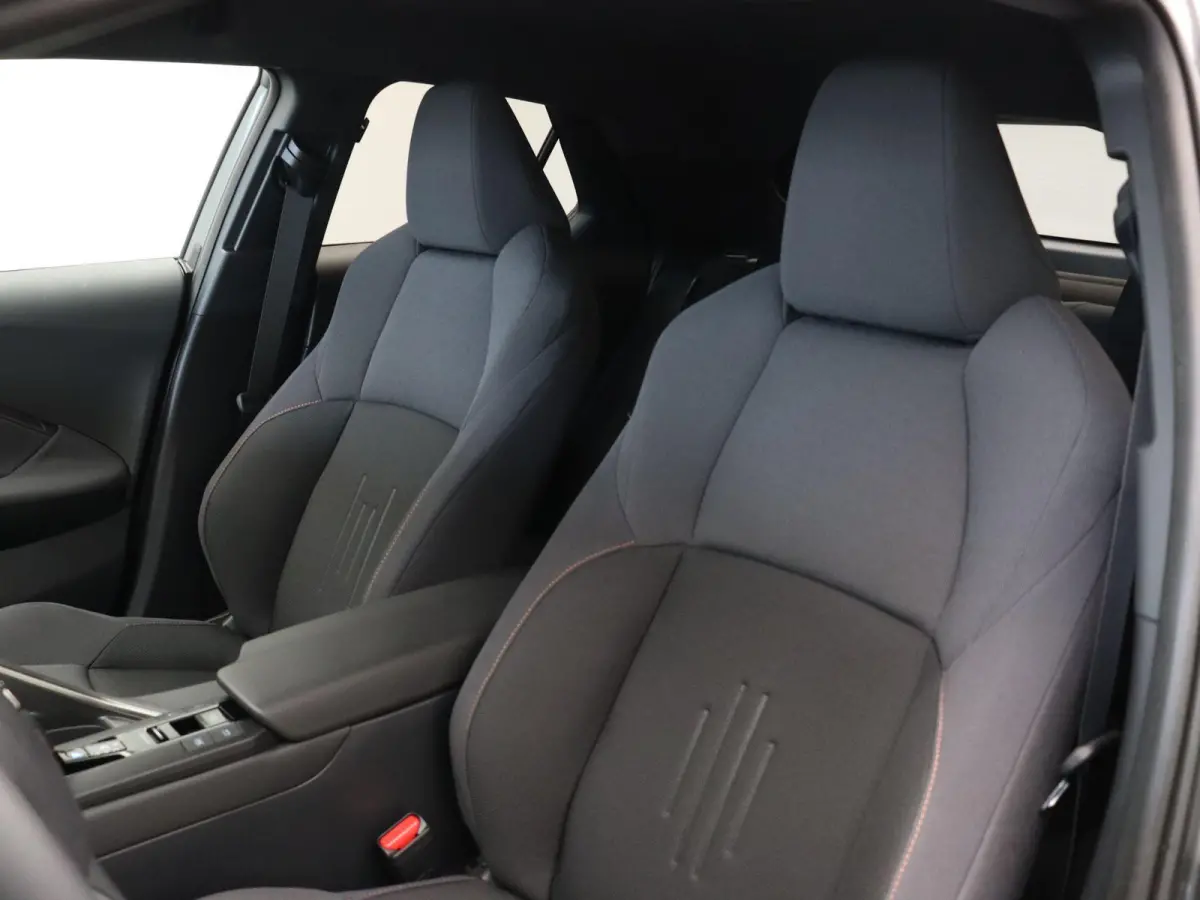 2.0 Plug-in Hybrid 220 Dynamic | Warmtepomp | Stoelverwarming | Keyless Entry |