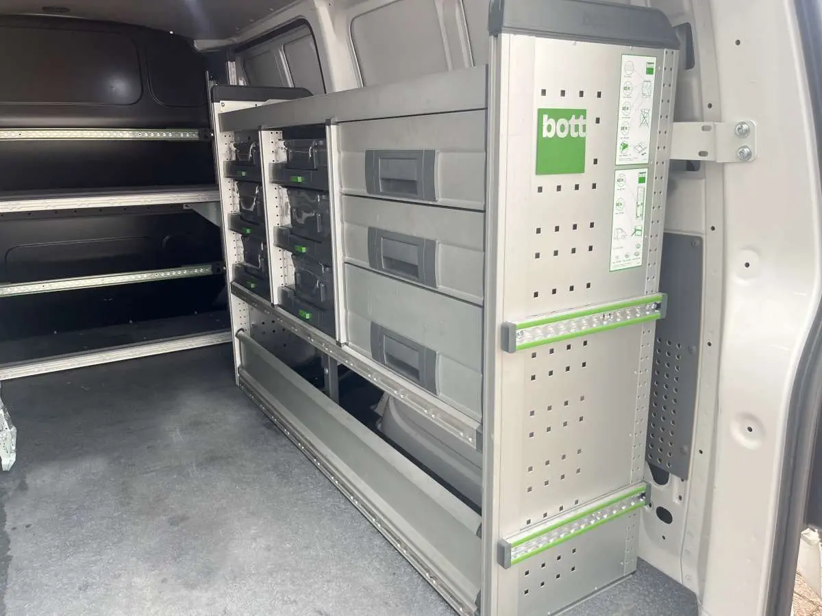T6.1 - 2.0 TDI  Aut. DSG Airco/Cruise/Nav Kasten L2H1
