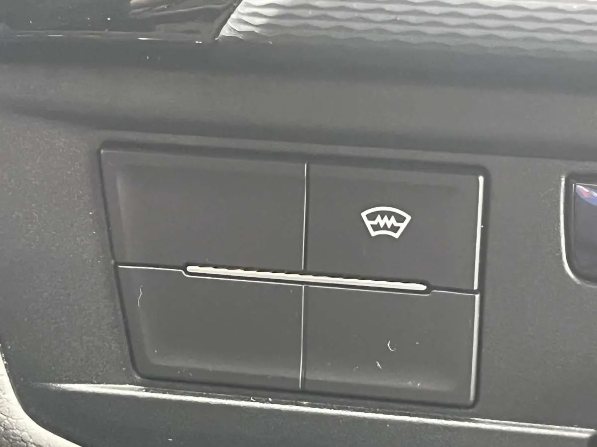 T6.1 - 2.0 TDI  Aut. DSG Airco/Cruise/Nav Kasten L2H1