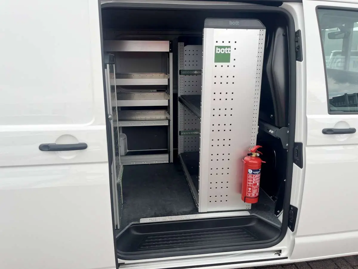 T6.1 - 2.0 TDI  Aut. DSG Airco/Cruise/Nav Kasten L2H1