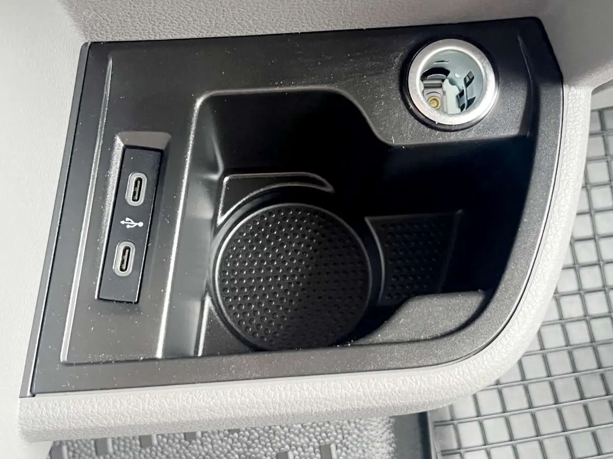 T6.1 - 2.0 TDI  Aut. DSG Airco/Cruise/Nav Kasten L2H1