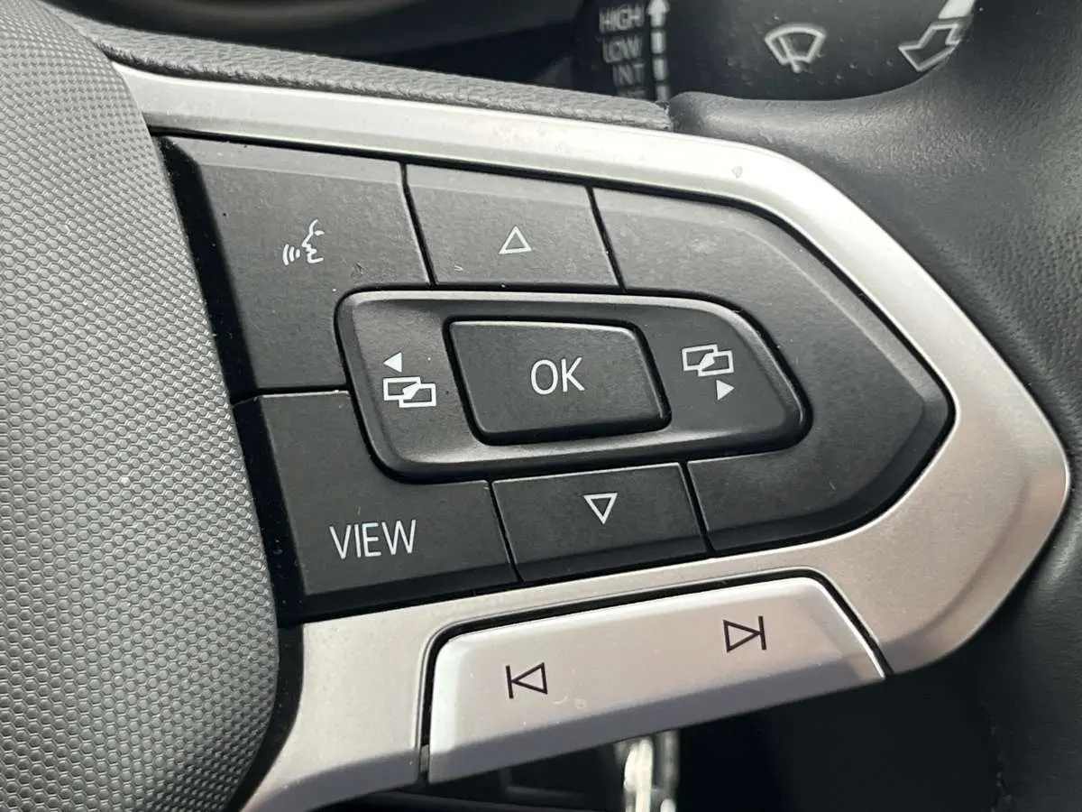 T6.1 - 2.0 TDI  Aut. DSG Airco/Cruise/Nav Kasten L2H1
