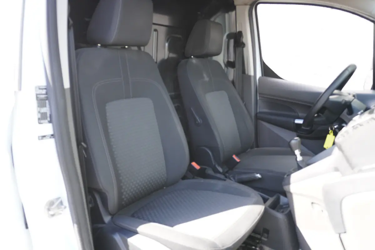 1.5 EcoBlue 100PK L2 EURO 6 - Airco - Navi - Cruise - € 12.950,- Excl.