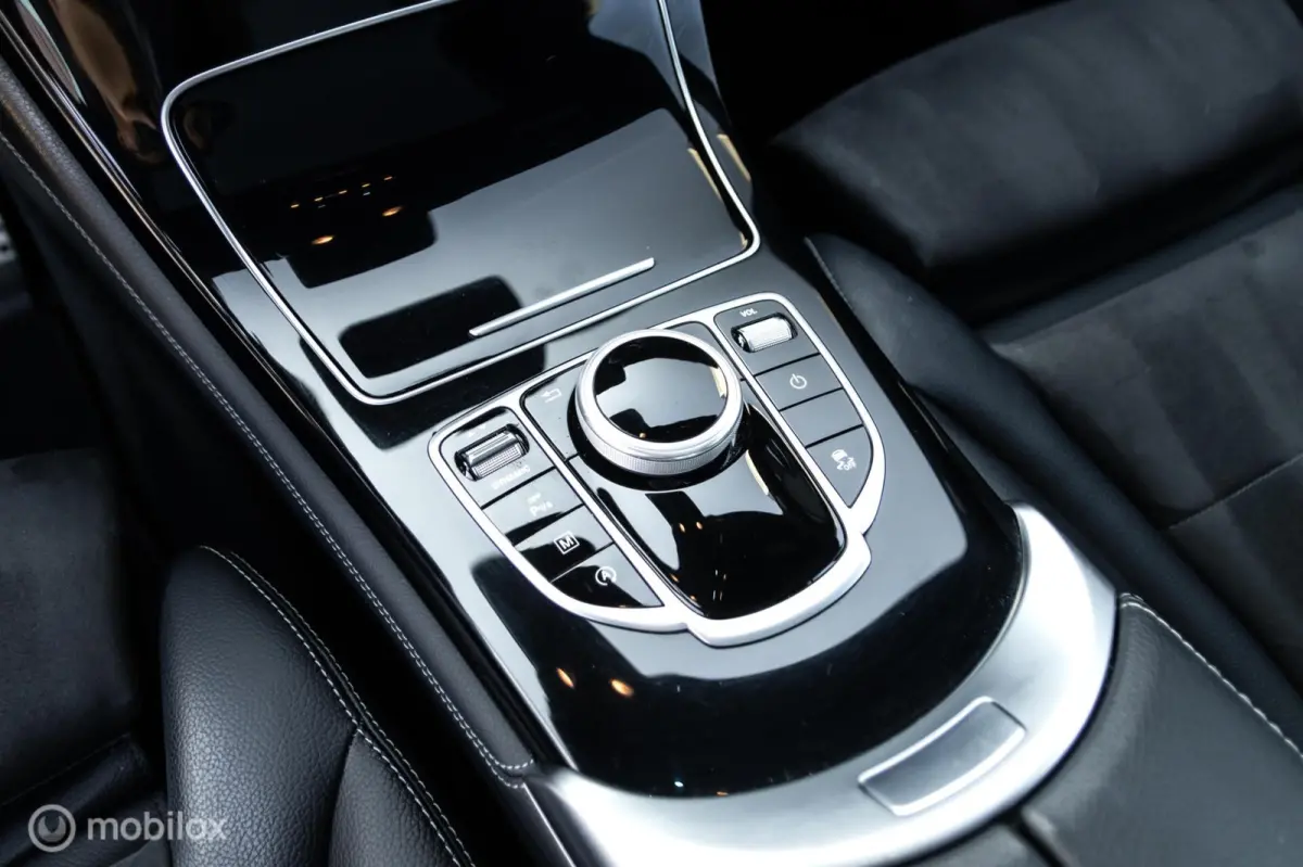 250 4MATIC Premium Plus AMG