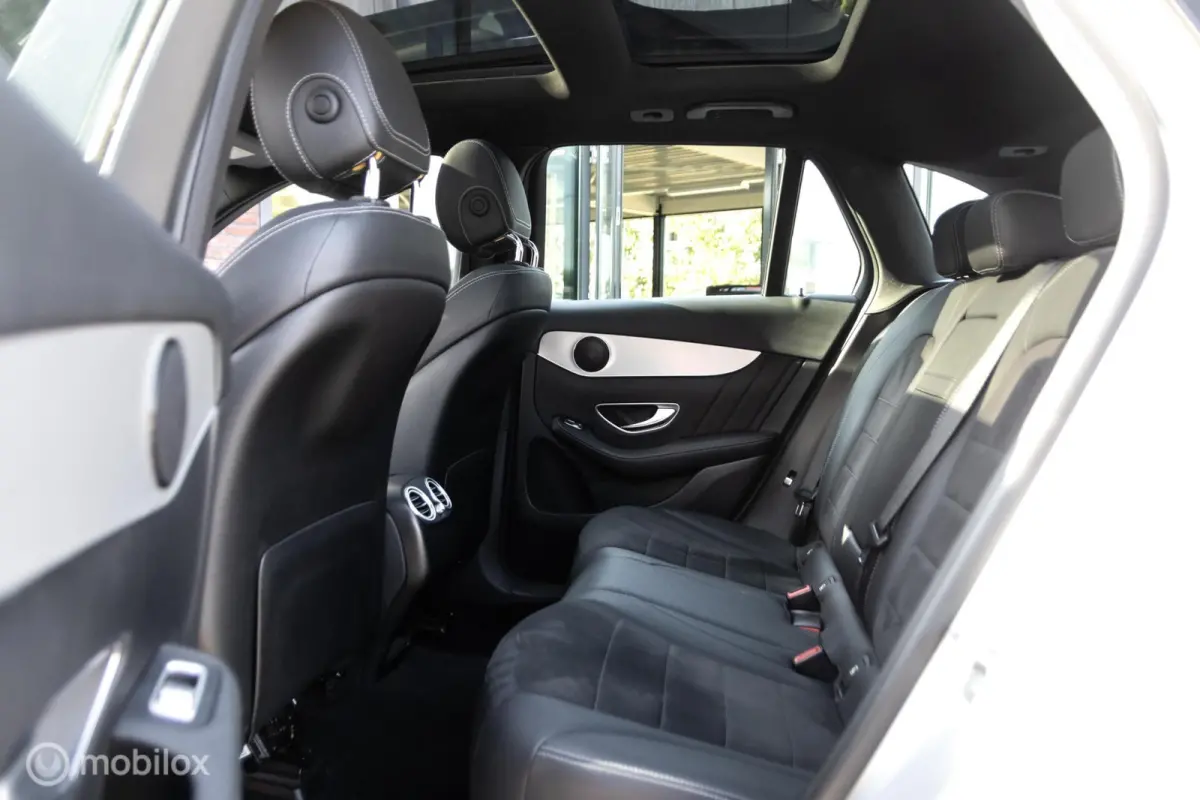 250 4MATIC Premium Plus AMG
