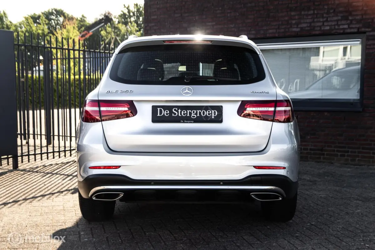 250 4MATIC Premium Plus AMG