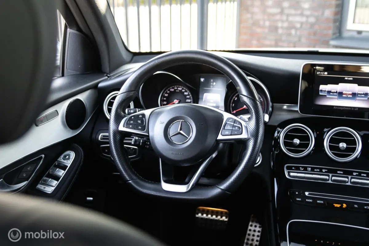 250 4MATIC Premium Plus AMG