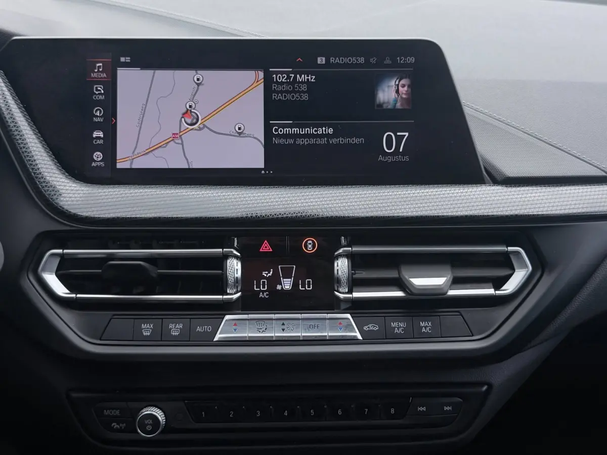 118i Executive Edition | Carplay | PDC | Navi | Sportstuur