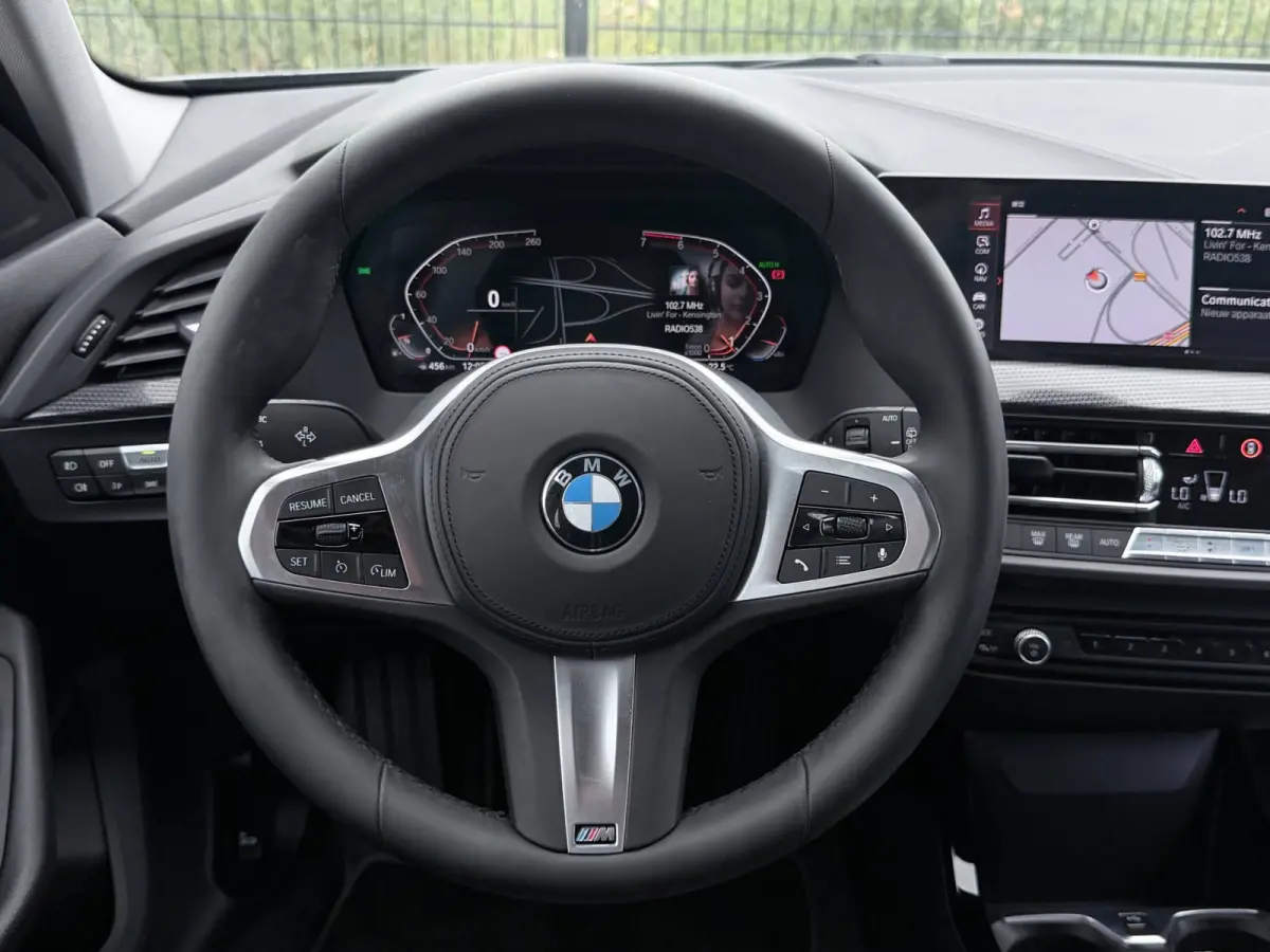 118i Executive Edition | Carplay | PDC | Navi | Sportstuur