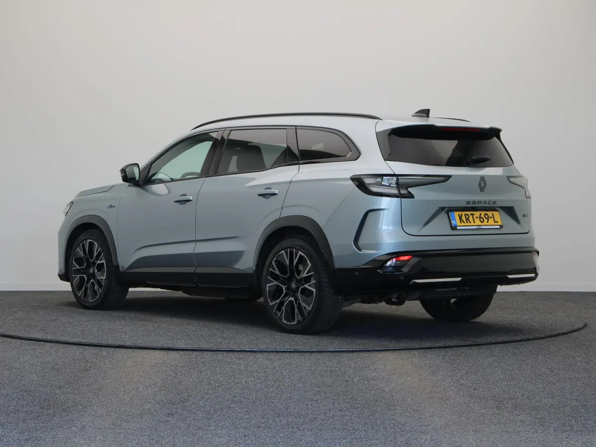 E-Tech full hybrid 200 esprit Alpine 7p. | Facelift | Stoel-stuurverwarming | Adaptieve cruise control | Elektrisch bedienbare stoelen | Navigatie |