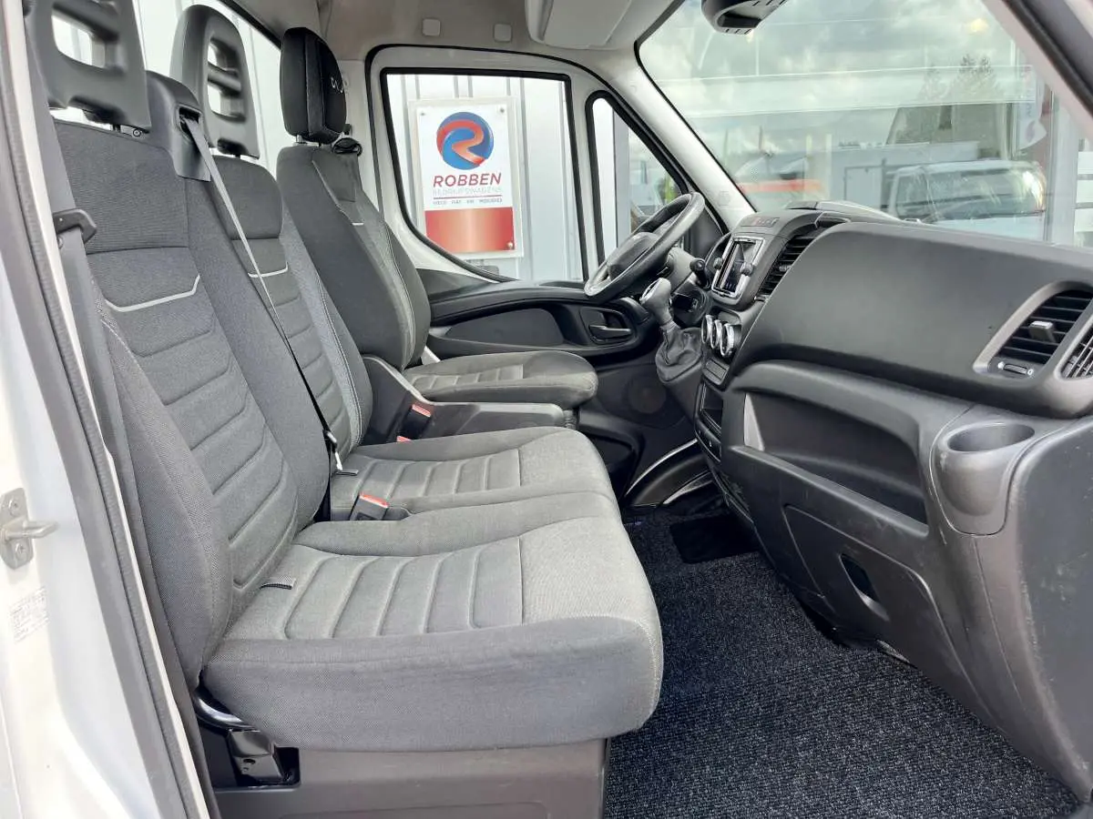 35S18 HA8 3.0 410 Aut. Chassis Cabine Airco/Cruise/Nav
